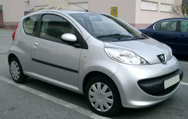PEUGEOT 107 1dm3 benzyna P***** PMCFB* PMCFB0