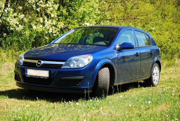 OPEL Astra 1.6dm3 benzyna A-H BY11 1AACALEMJM5