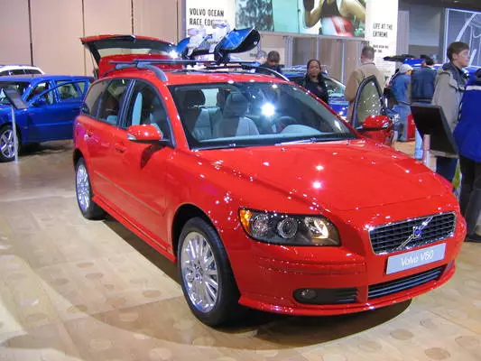 VOLVO V50 2dm3 diesel M MW58 MW5851