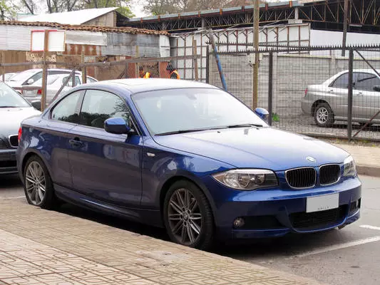 BMW 120i 2dm3 benzyna 1K4 UD11 5M